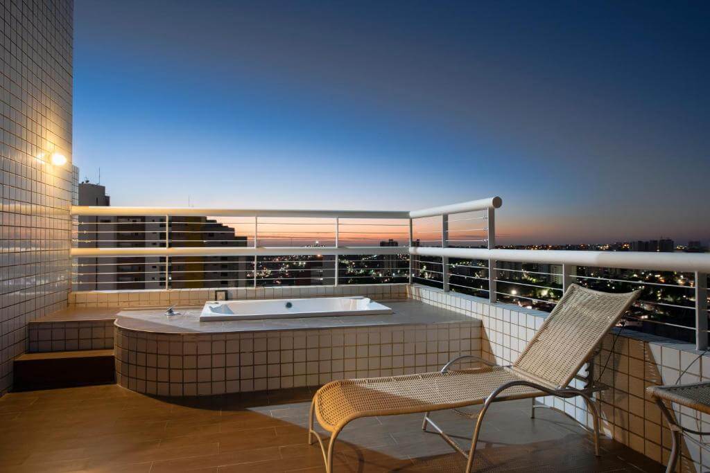 Vista da cidade do Rooftop do Comfort Hotel Fortaleza