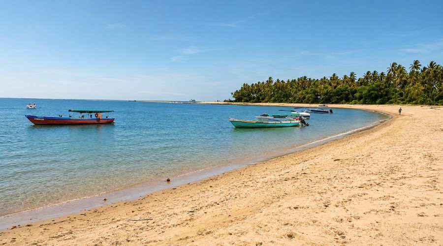 Praia Ponta dos Castelhanos, Bahia
